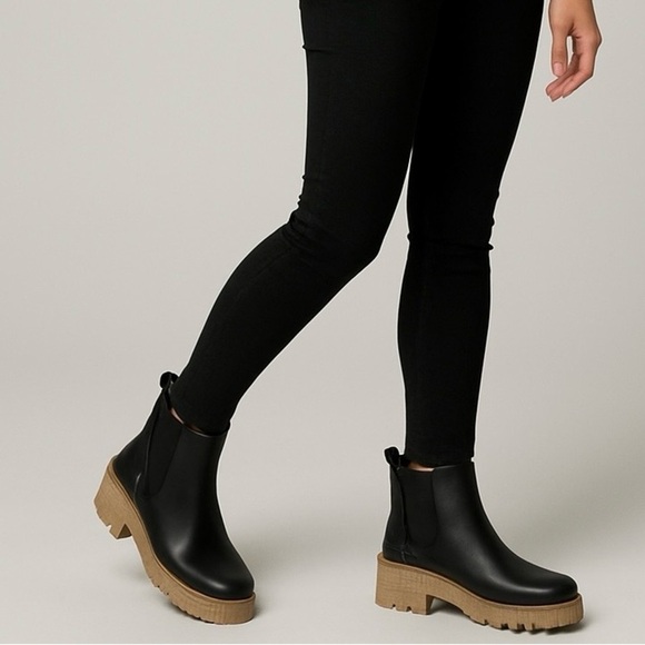 2515- dv by Dolce Vita Rancher Chelsea Boots Black Size 10 NWT - Picture 1 of 12